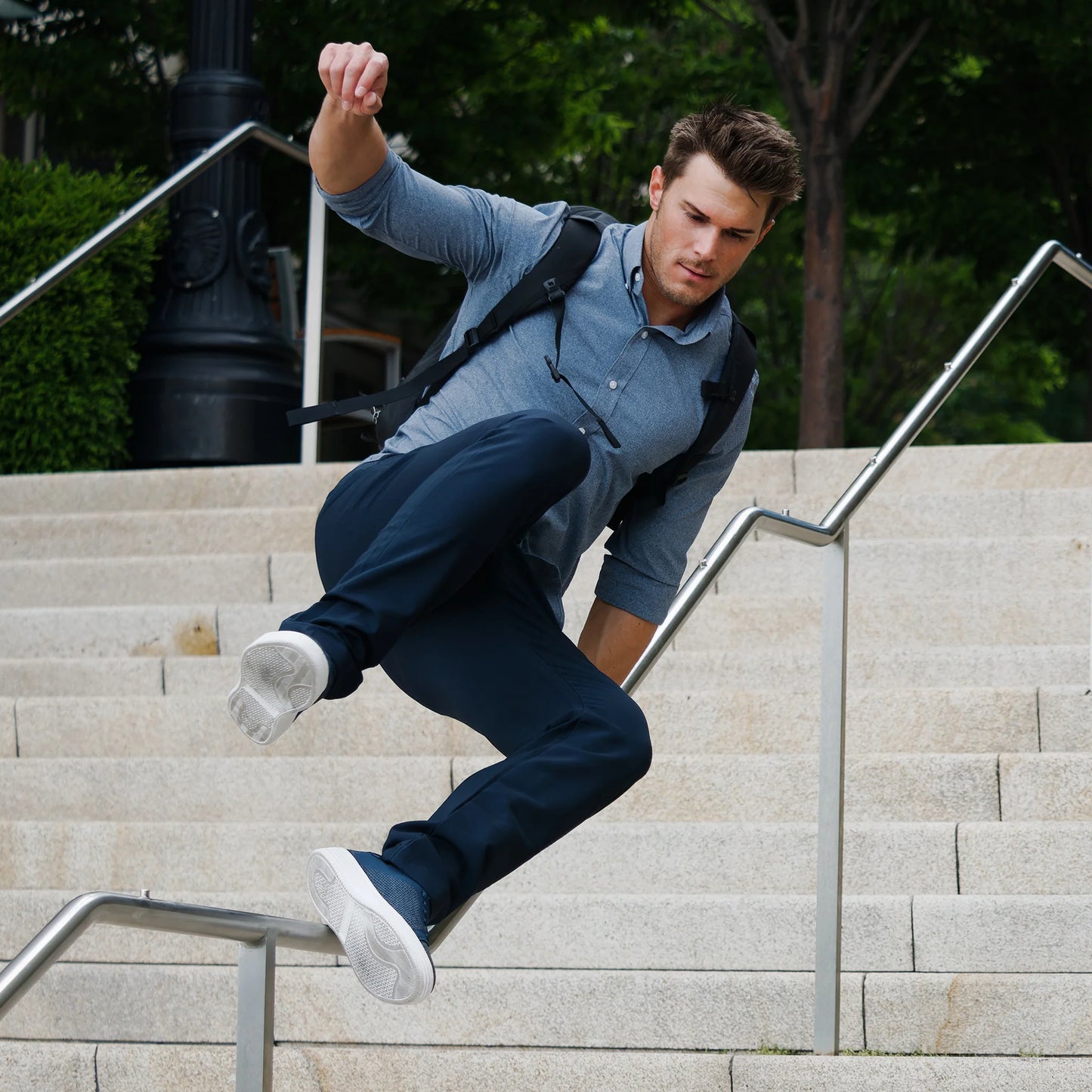 Erkek Esneyebilen Nefes Alan Kırışmaz Poliamid Kumaş Lacivert Spor Pantolon