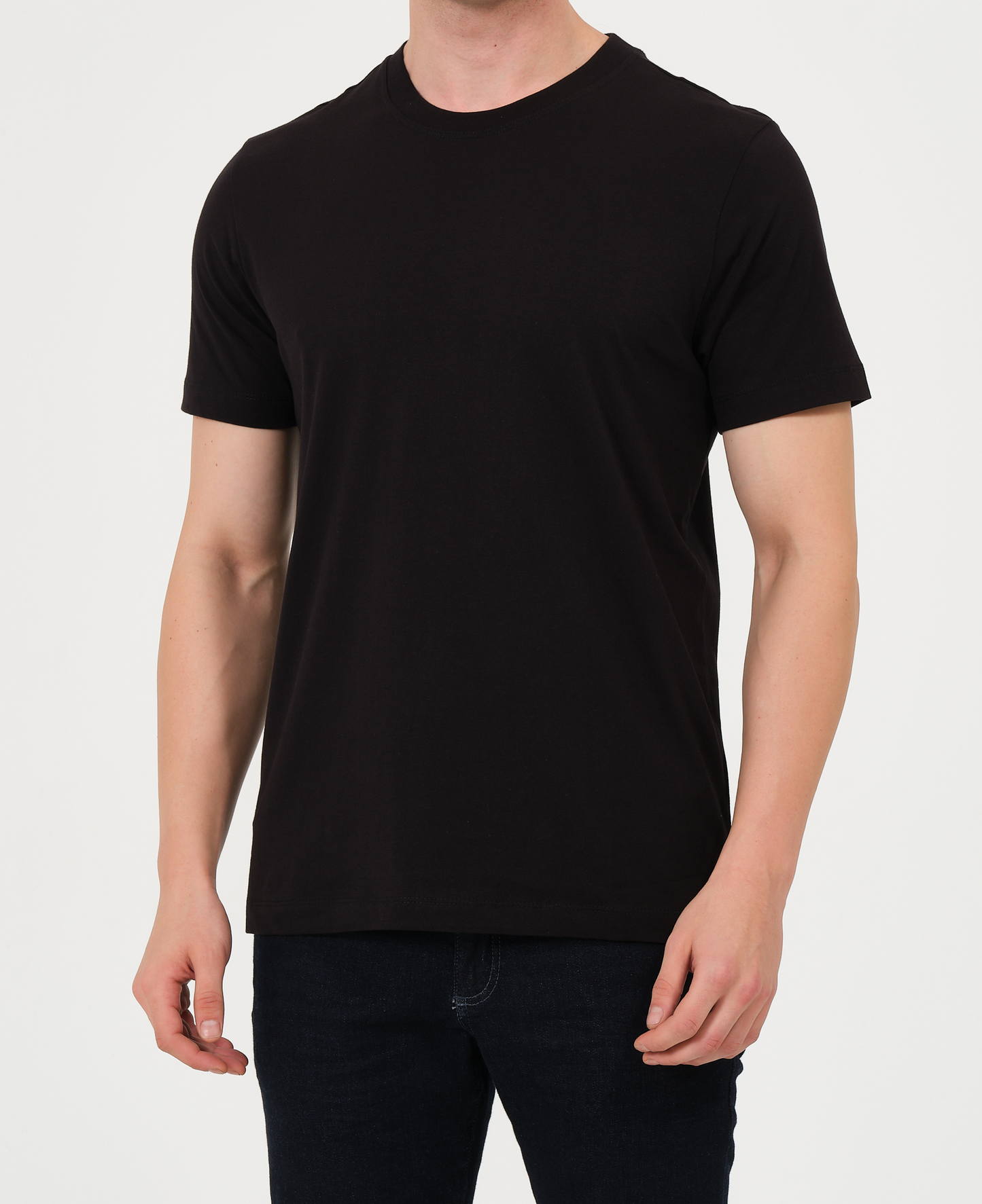sade pamuklu regular fit siyah tişört düz erkek kadın kolay 
basic  regular fit %100 cotton black tshirt 