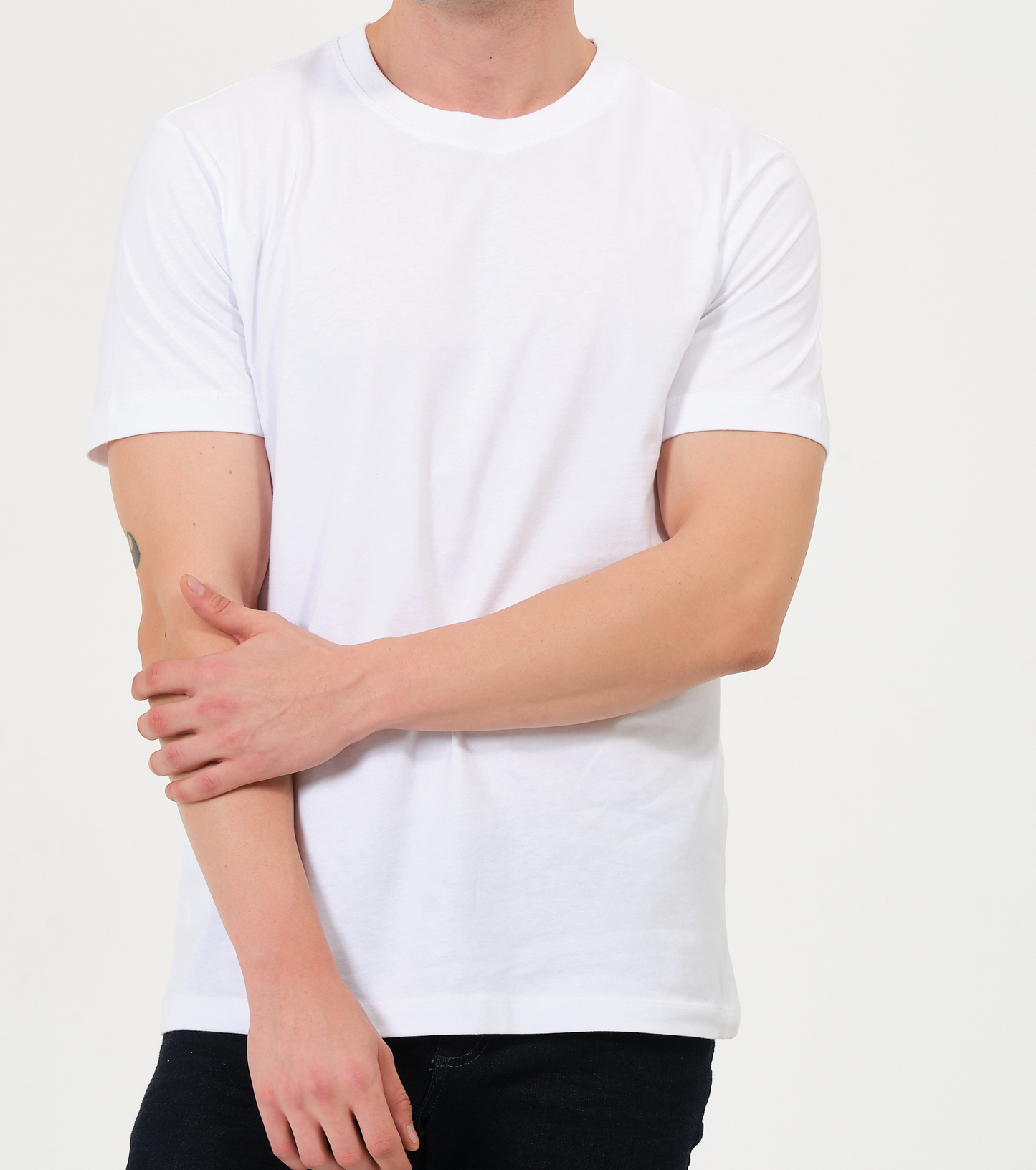 sade pamuklu regular fit beyaz tişört düz erkek kadın kolay 
basic  regular fit %100 cotton white tshirt 